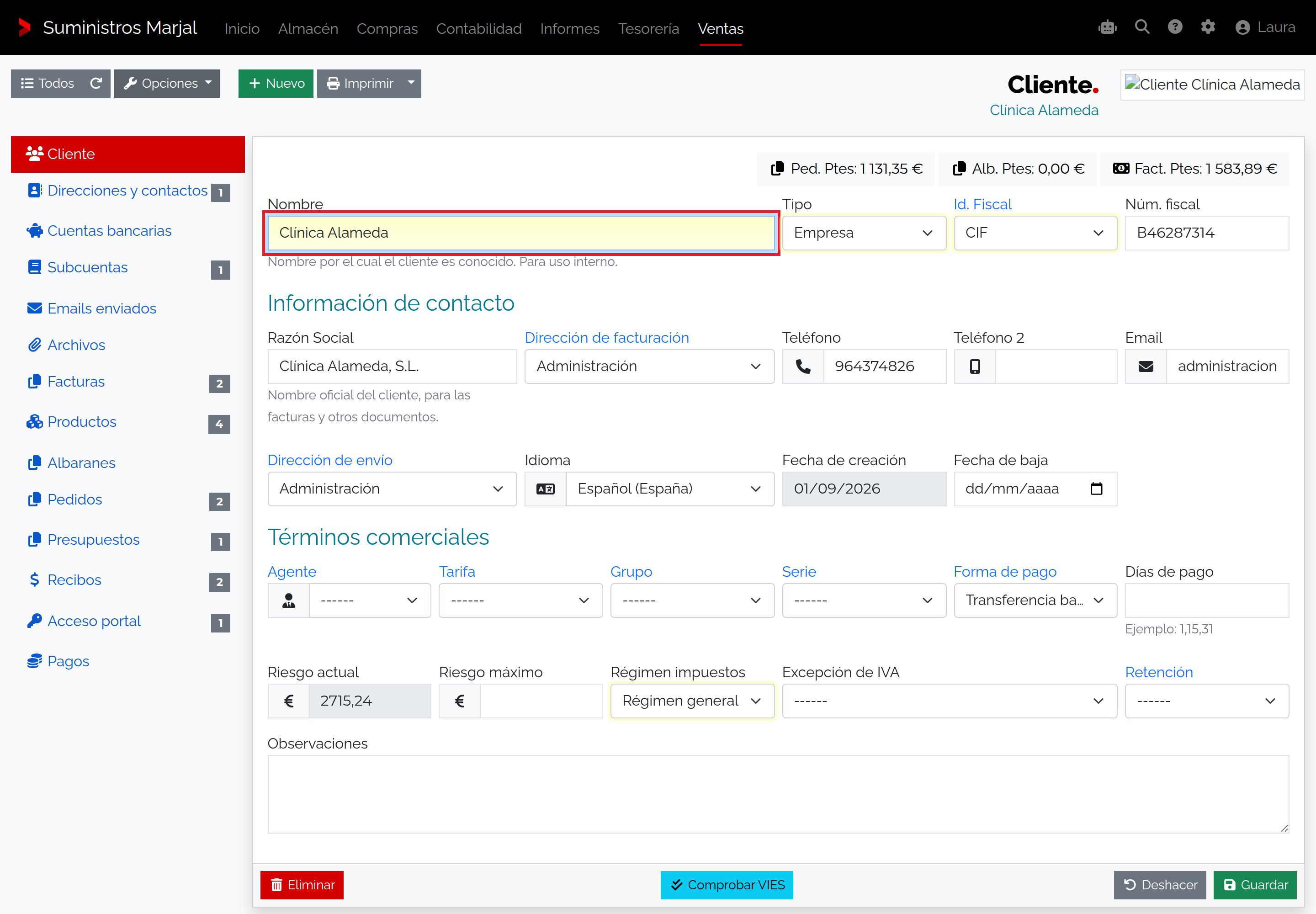 Ficha de cliente con sus pestañas y campos.