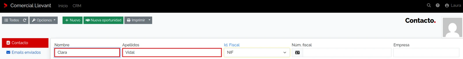 Nombre y apellidos en la ficha nativa de Clara Vidal